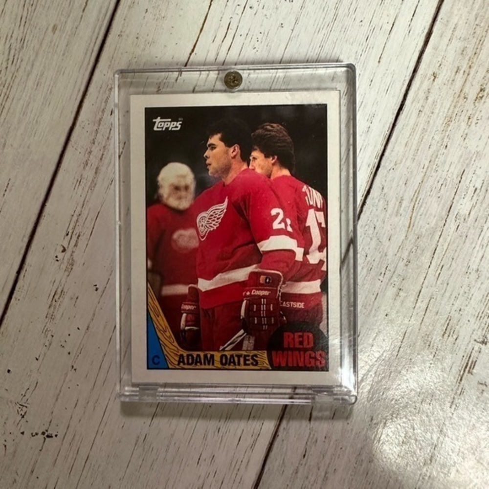 1987 Topps Hockey Adam Oates #123 Rookie card, MINT